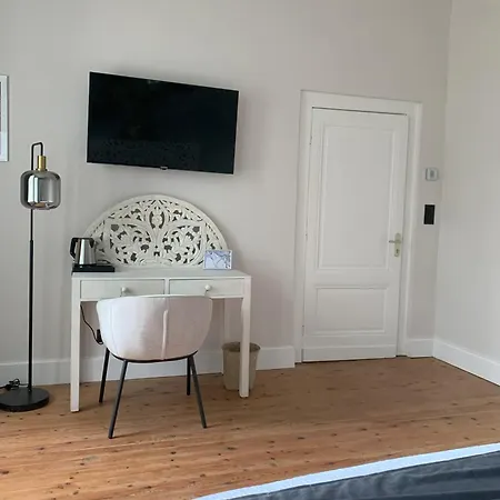 Frühstückspension La Tour Du Maine *